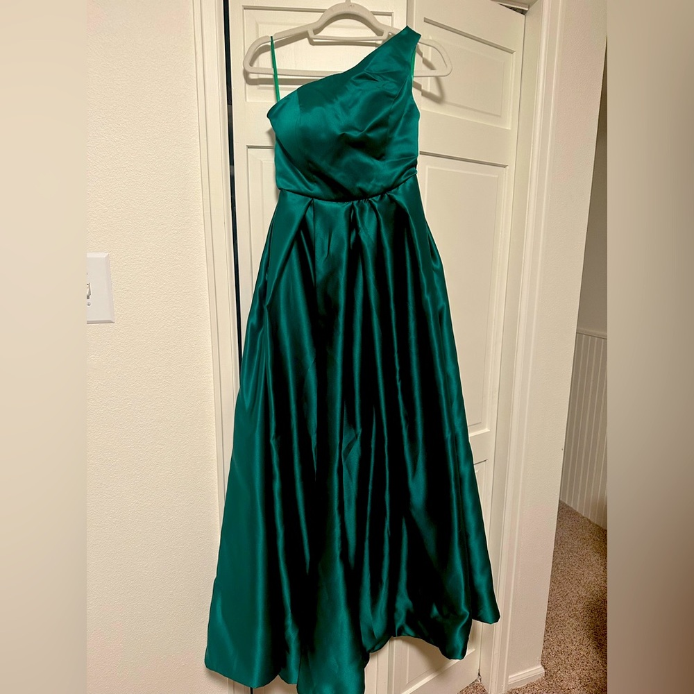 NWT Hebeos Dark Green One-Shoulder Satin Gown